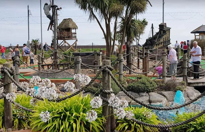 paignton-crazy-golf paignton-crazy-golf